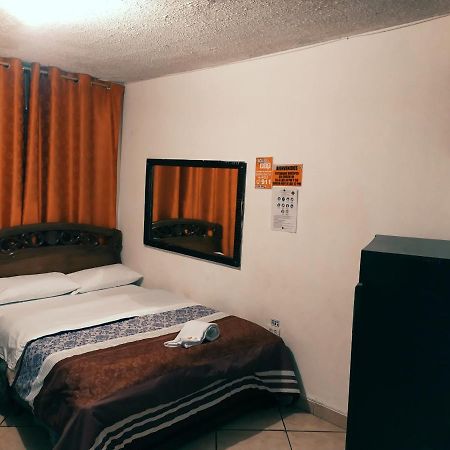 Hostal Ajavi Del Sur 키토 외부 사진