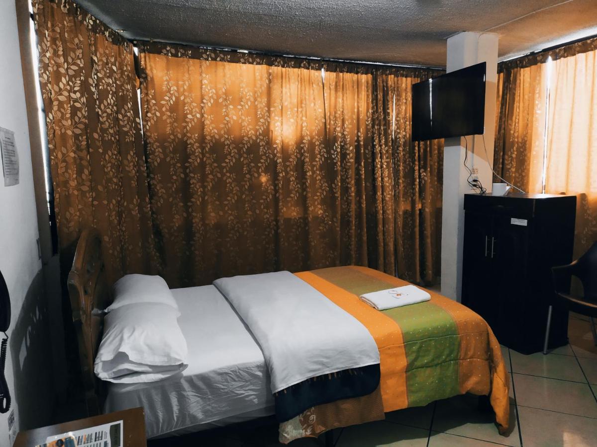 Hostal Ajavi Del Sur 키토 외부 사진
